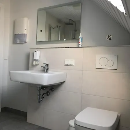 Habitación en casa particular Gaestehaus *